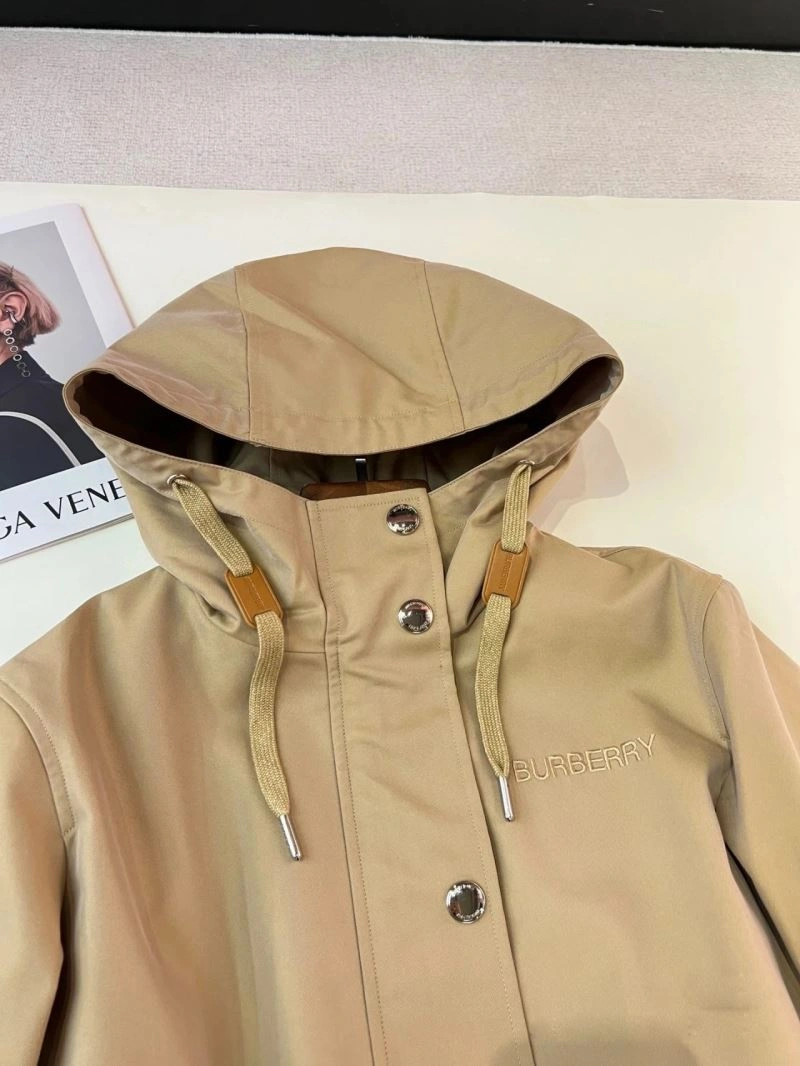 Burberry Outwear Youthful 103728