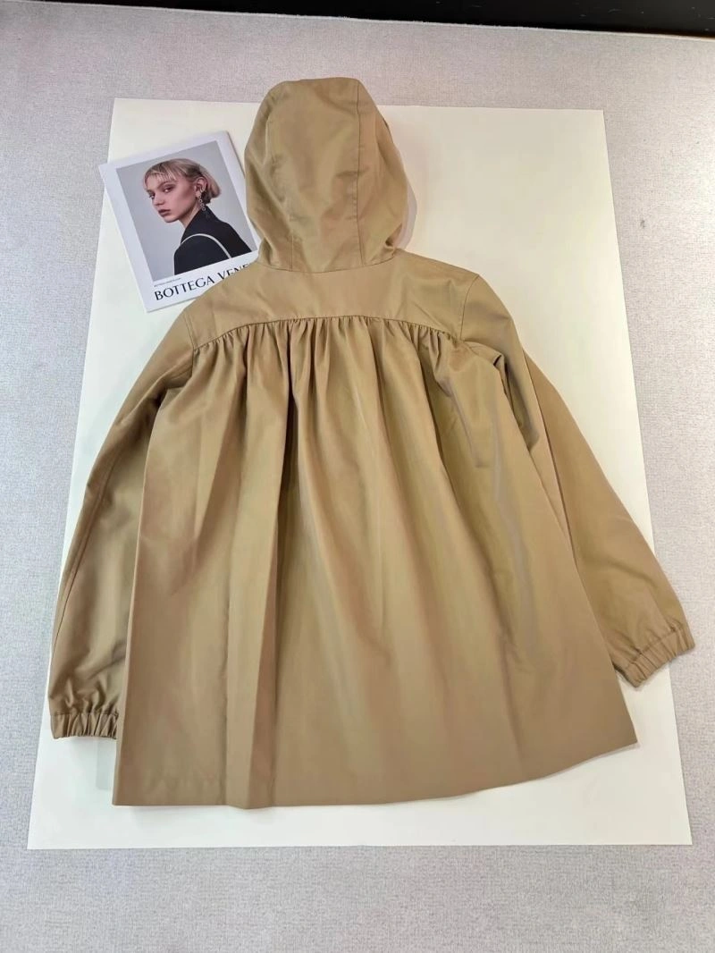 Burberry Outwear Youthful 103728