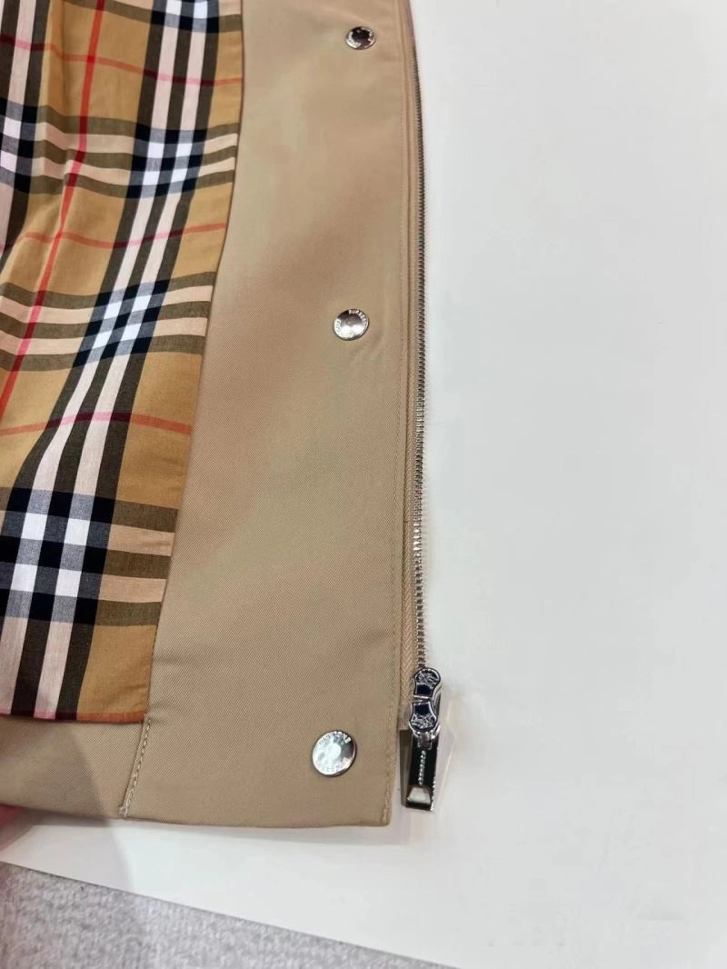 Burberry Outwear Youthful 103728