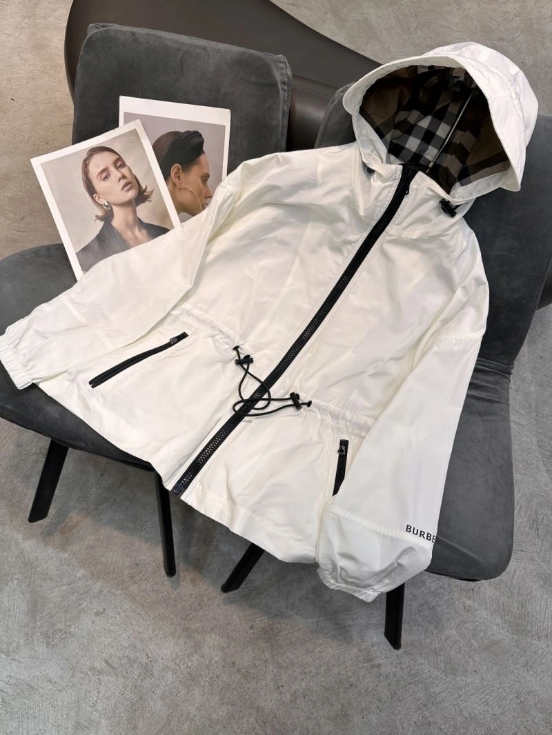 Burberry Outwear Modern 103725
