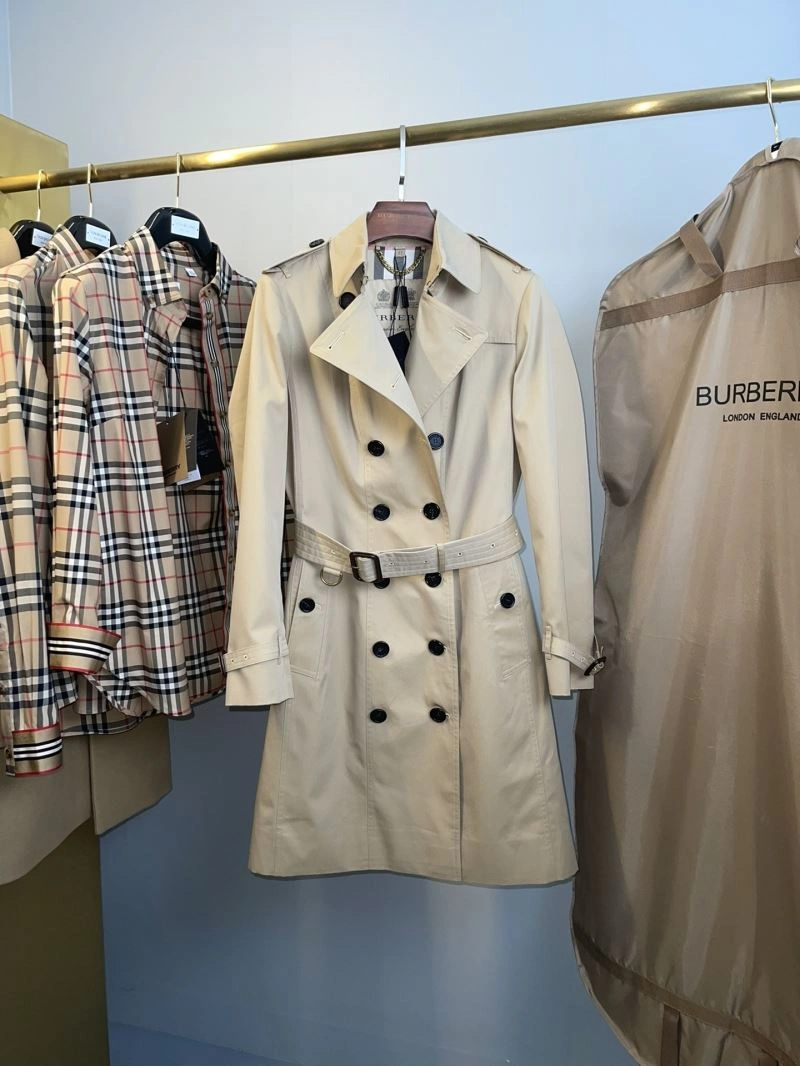 Refined Burberry Outwear 103679