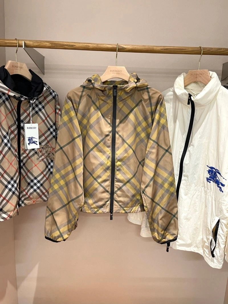 Burberry Outwear Sustainable 103672