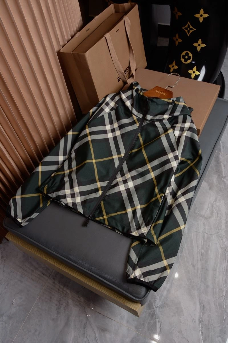 Colorful Burberry Outwear 103709
