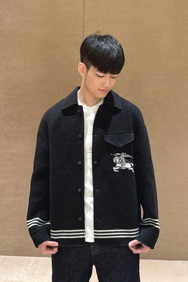 Burberry Outwear Stylish 103100