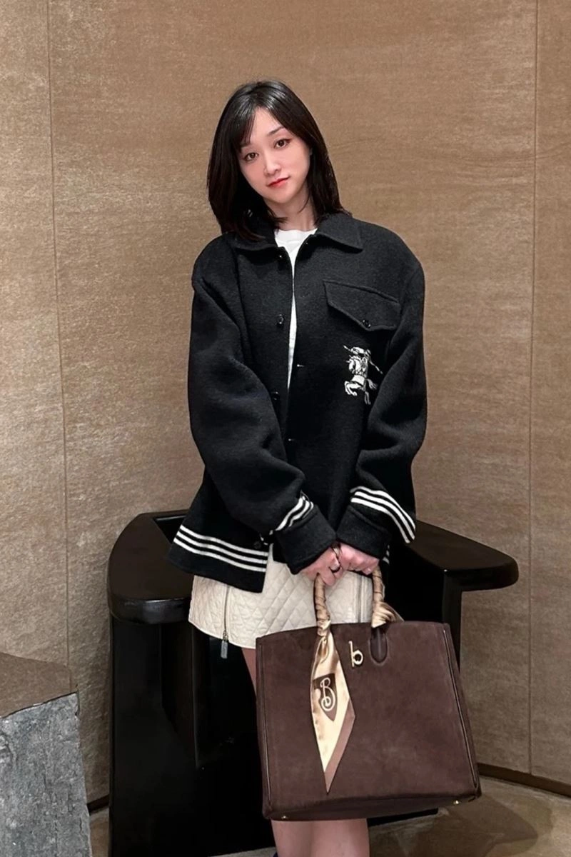Burberry Outwear Stylish 103100