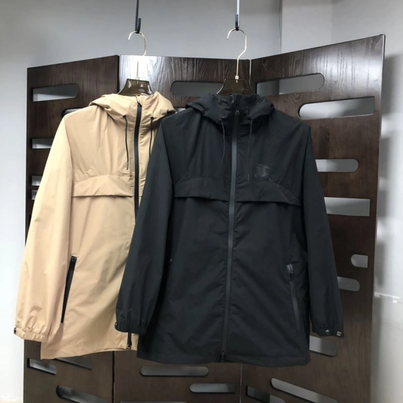 Breathable Burberry Outwear 105591