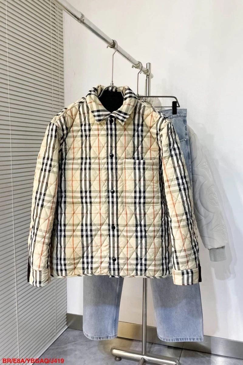 Burberry Outwear Timeless 105589
