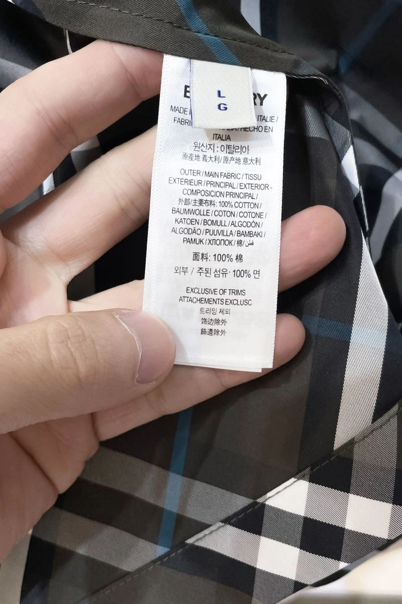 Classic Burberry Outwear 105623