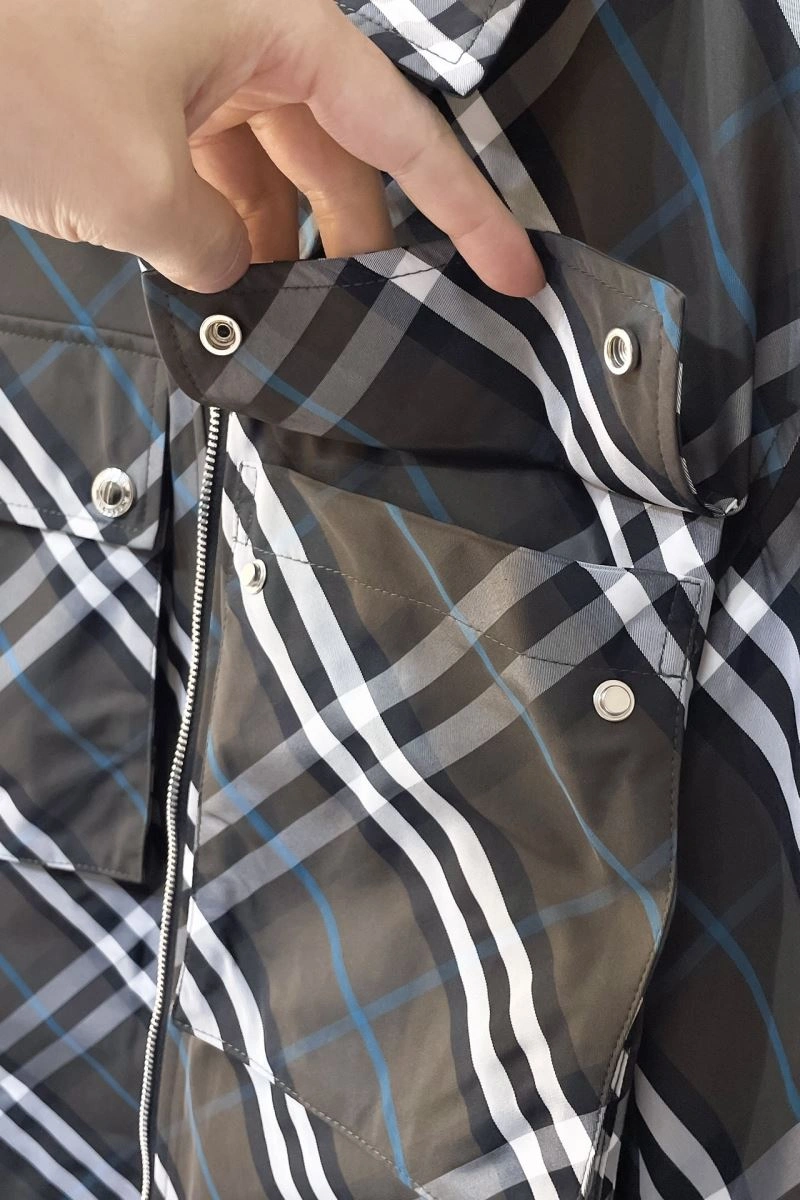 Classic Burberry Outwear 105623