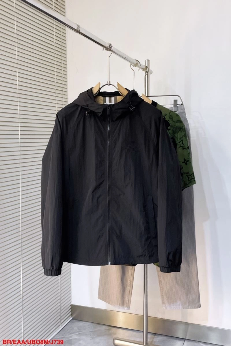 Practical Burberry Outwear 105584