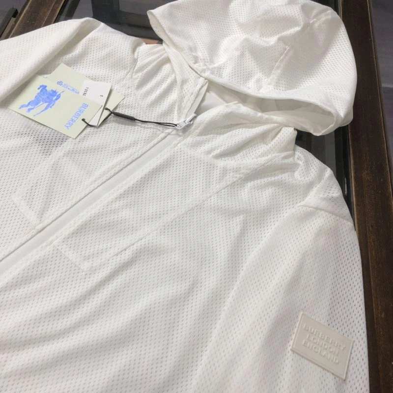 Practical Burberry Outwear 105611