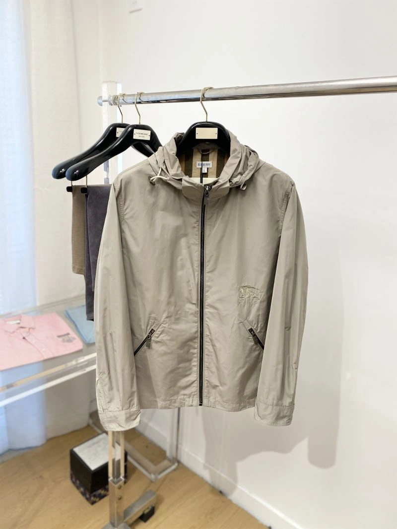 WrinkleFree Burberry Outwear 105569