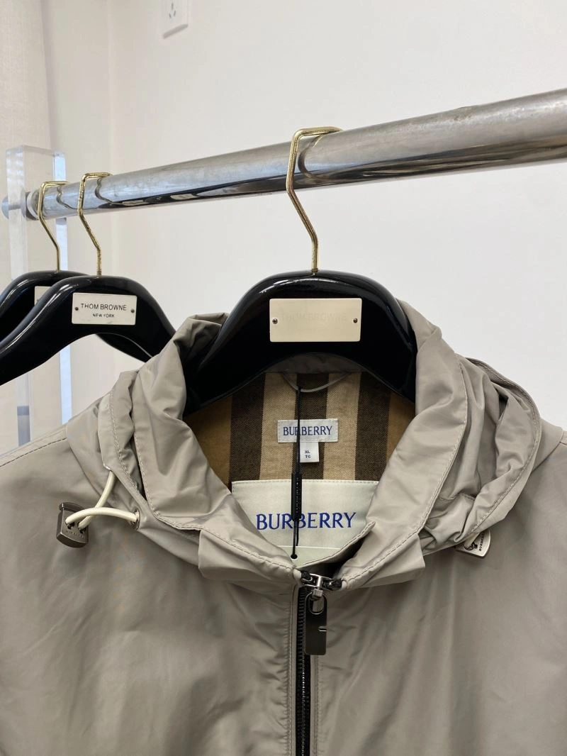 WrinkleFree Burberry Outwear 105569