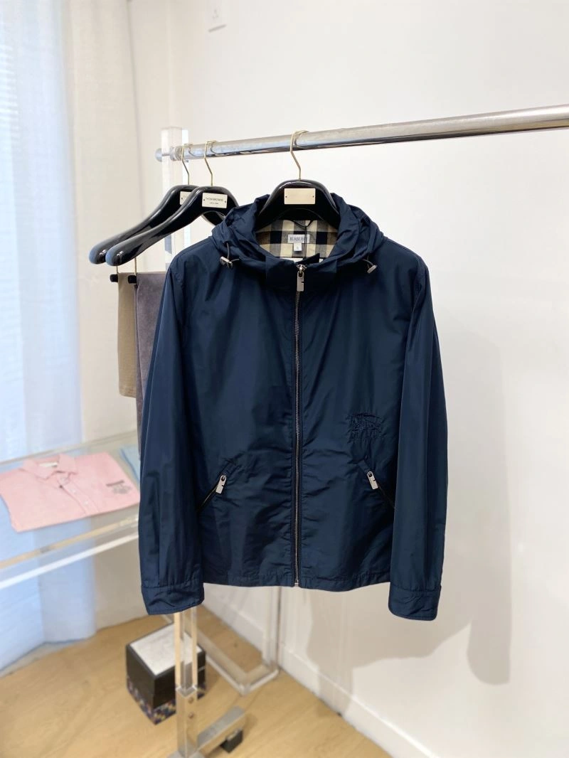 Durable Burberry Outwear 105579
