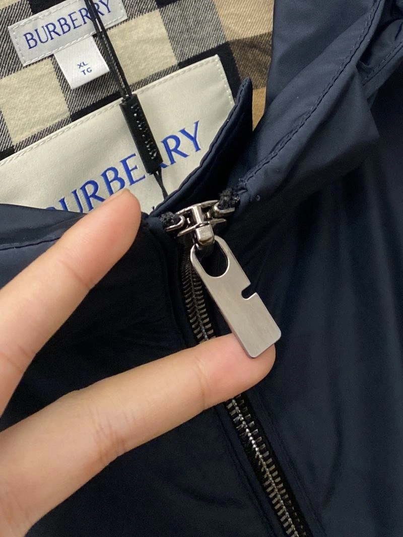 Durable Burberry Outwear 105579