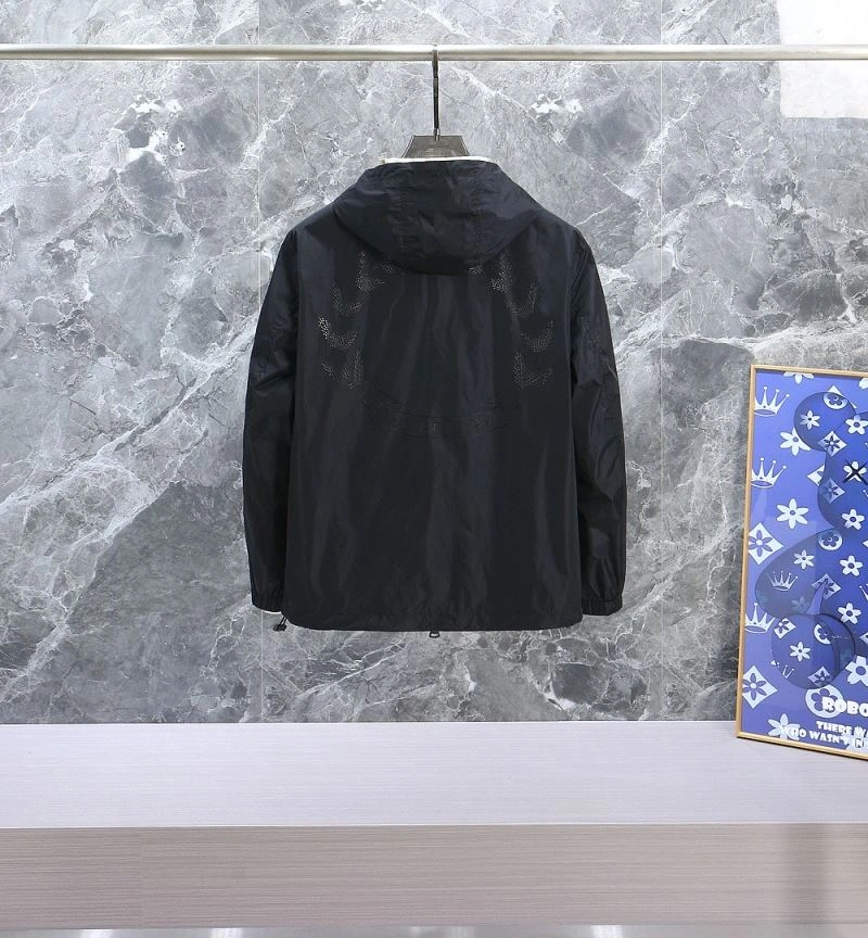 Durable Burberry Outwear 105580
