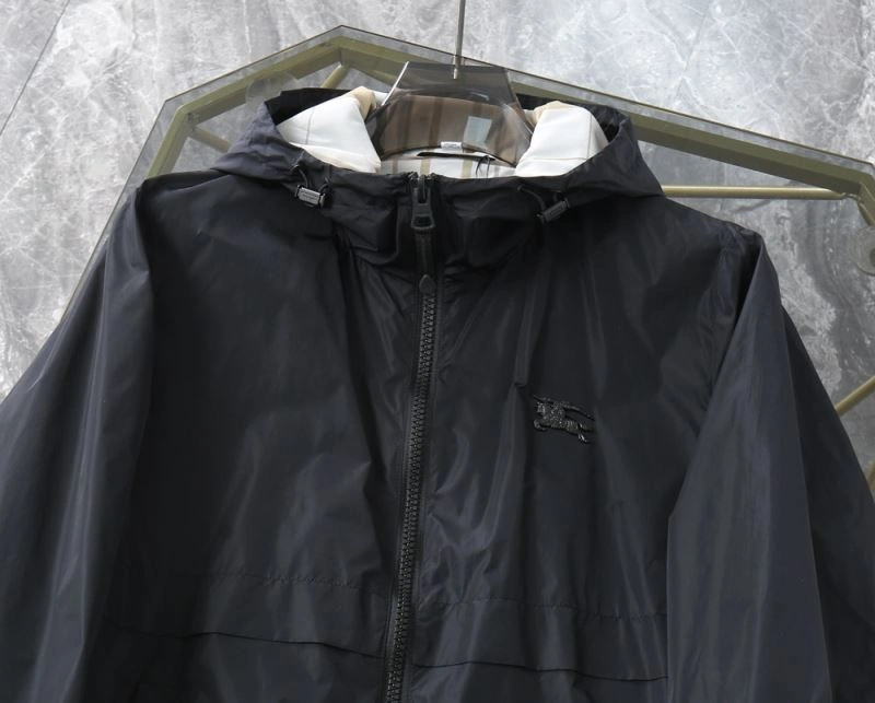 Durable Burberry Outwear 105580