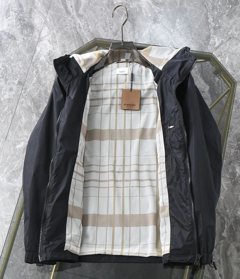 Durable Burberry Outwear 105580