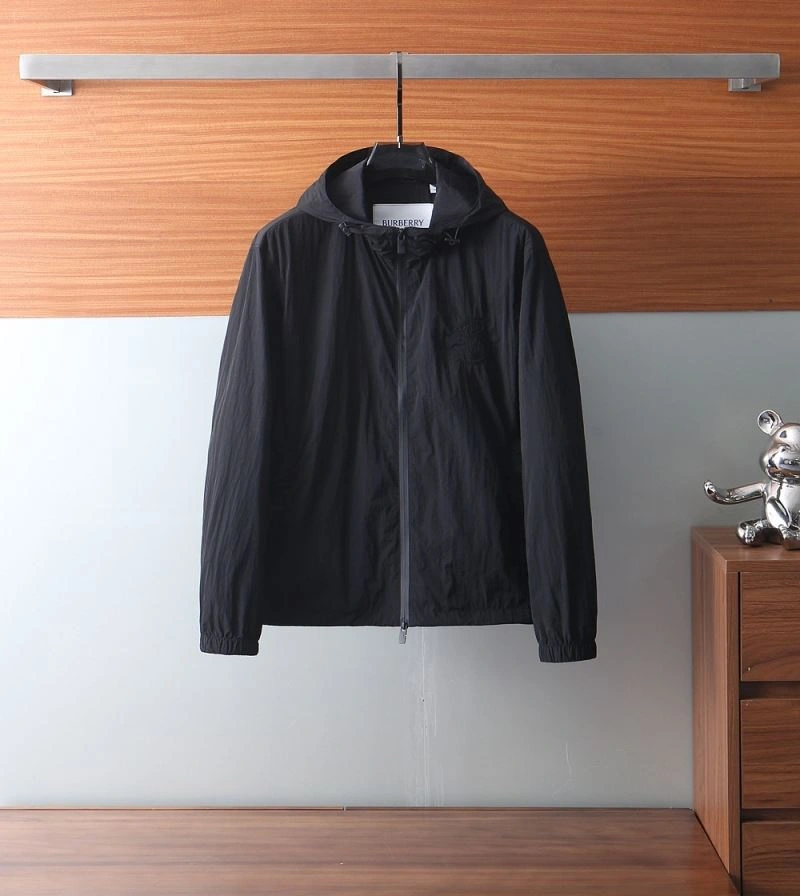 HighPerformance Burberry Outwear 105556