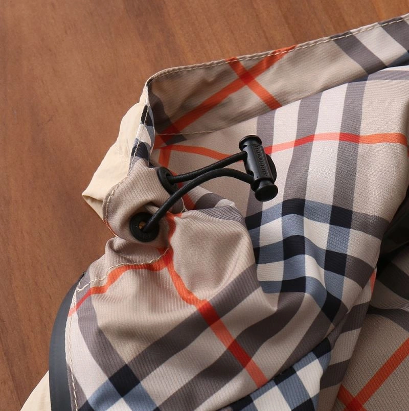 Popular Burberry Outwear 105542