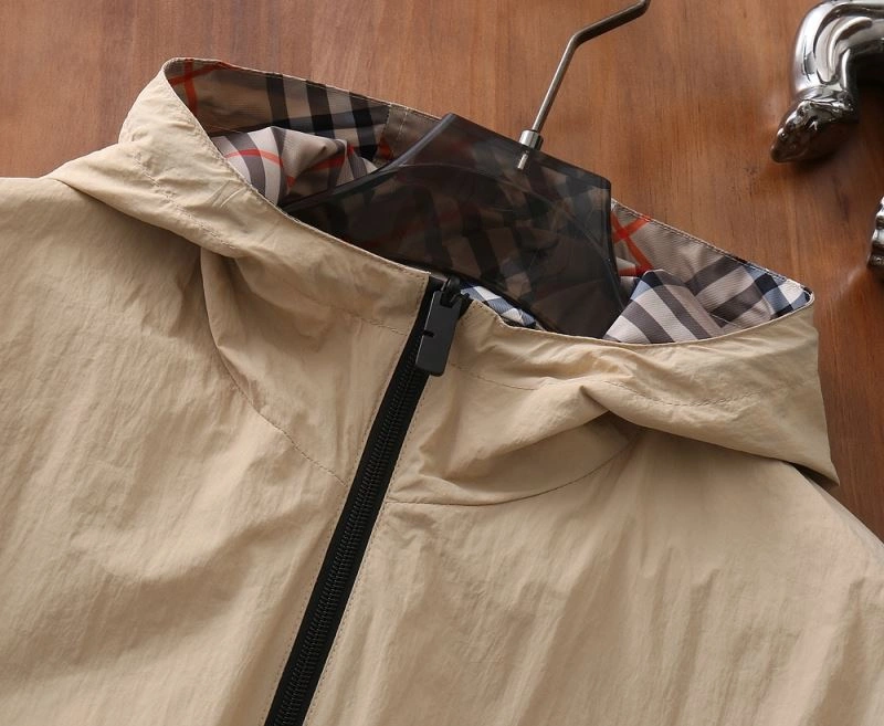 Burberry Outwear TravelReady 105551