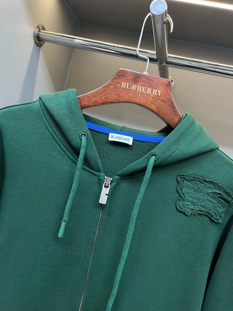 Versatile Burberry Outwear 105529