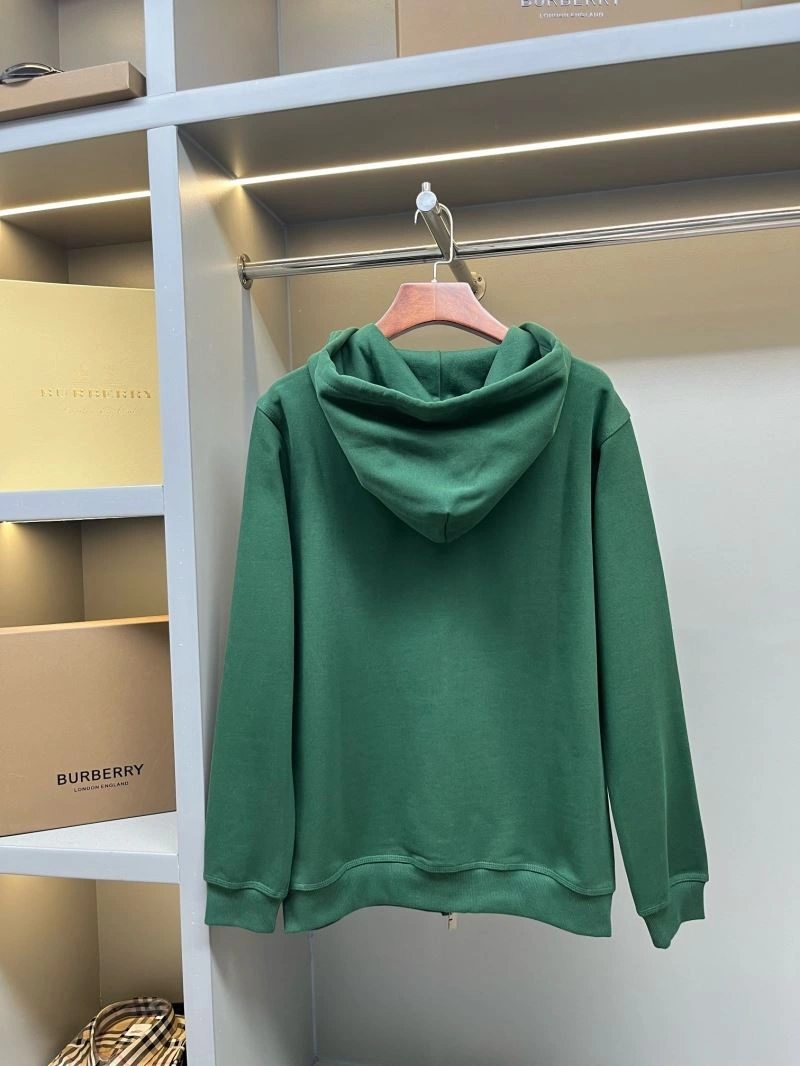 Versatile Burberry Outwear 105529