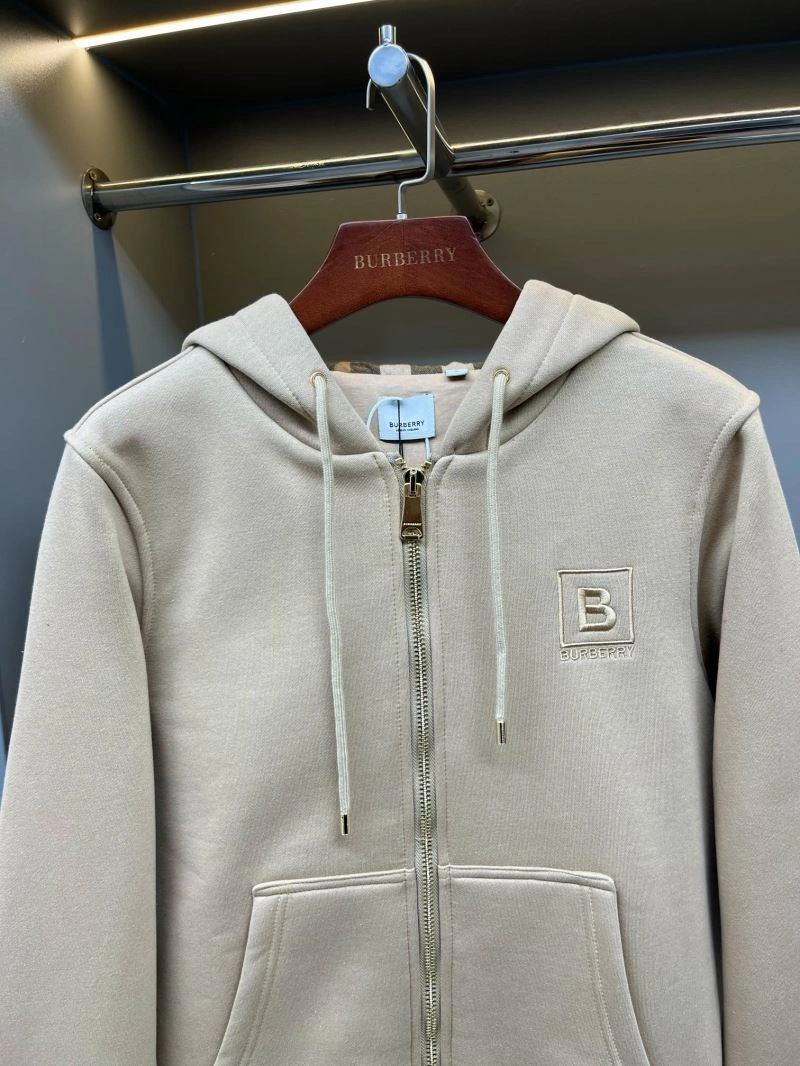 Practical Burberry Outwear 105525