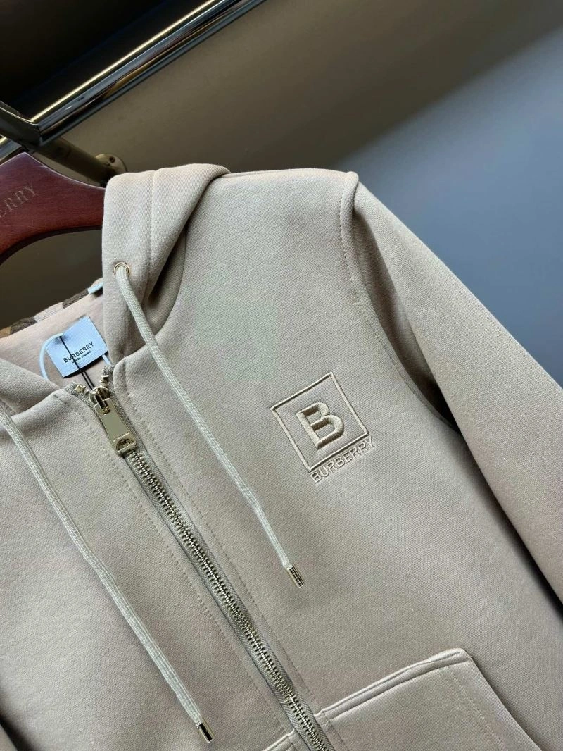 Practical Burberry Outwear 105525