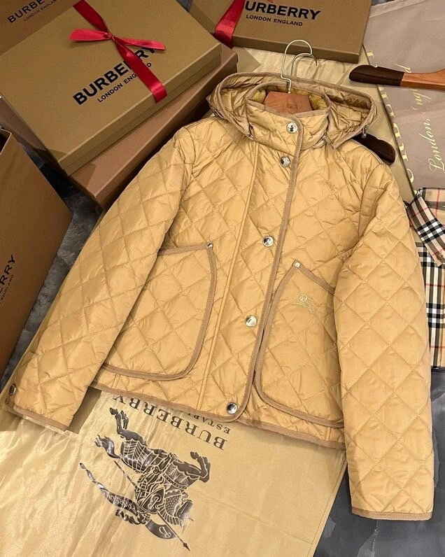 DailyWear Burberry Outwear 106085
