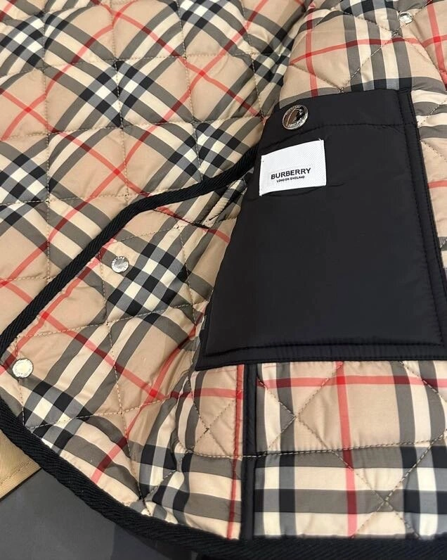 DailyWear Burberry Outwear 106085
