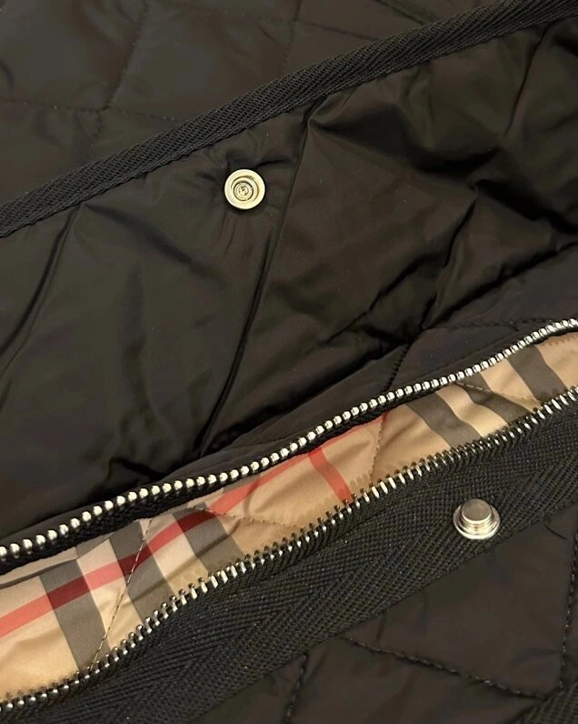 DailyWear Burberry Outwear 106085
