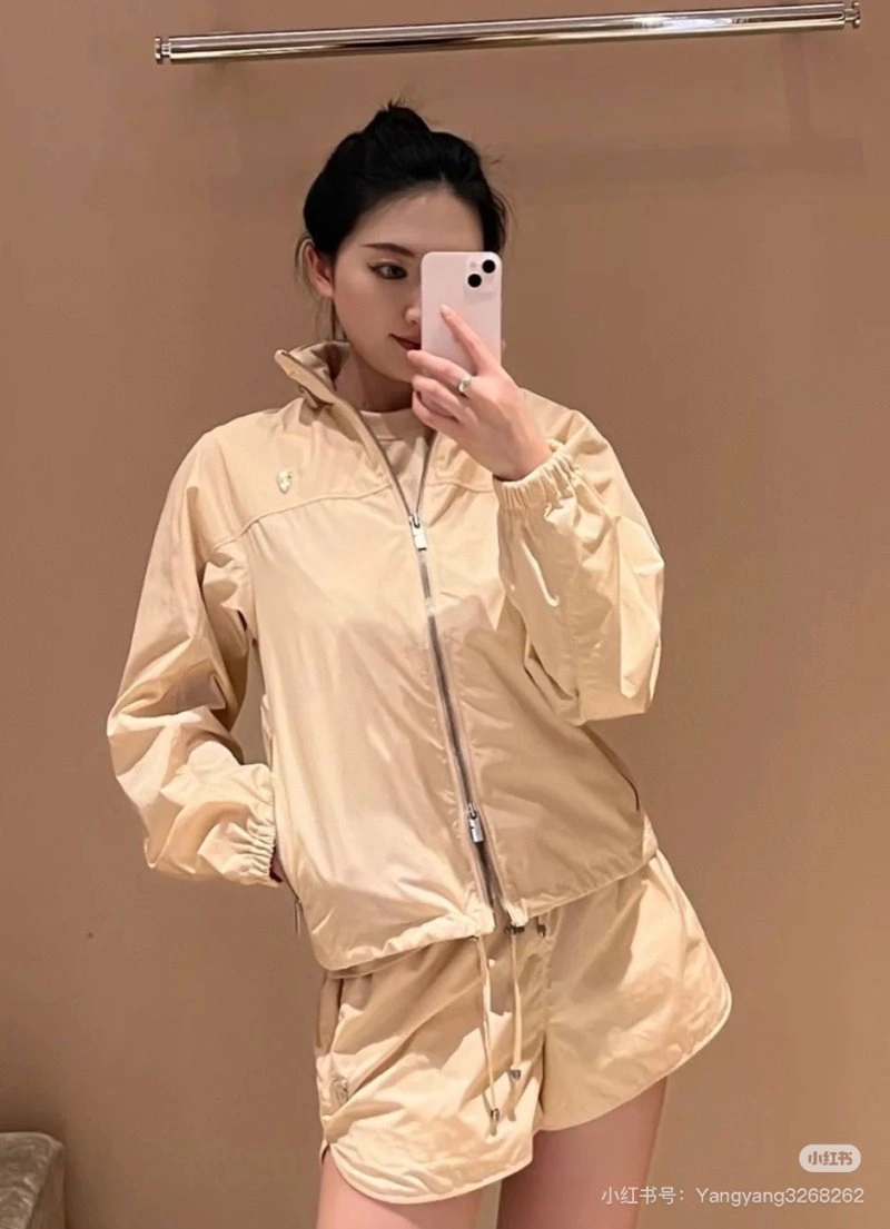 Burberry Outwear FlexibleFit 99197