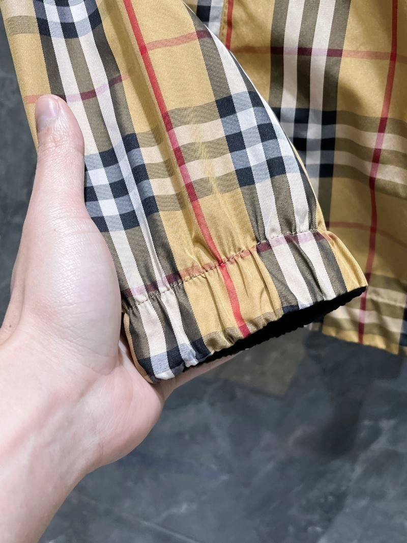EyeCatching Burberry Outwear 102783