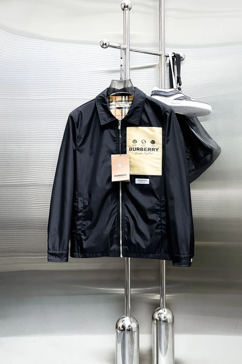 Burberry Outwear EasyMatch 102764