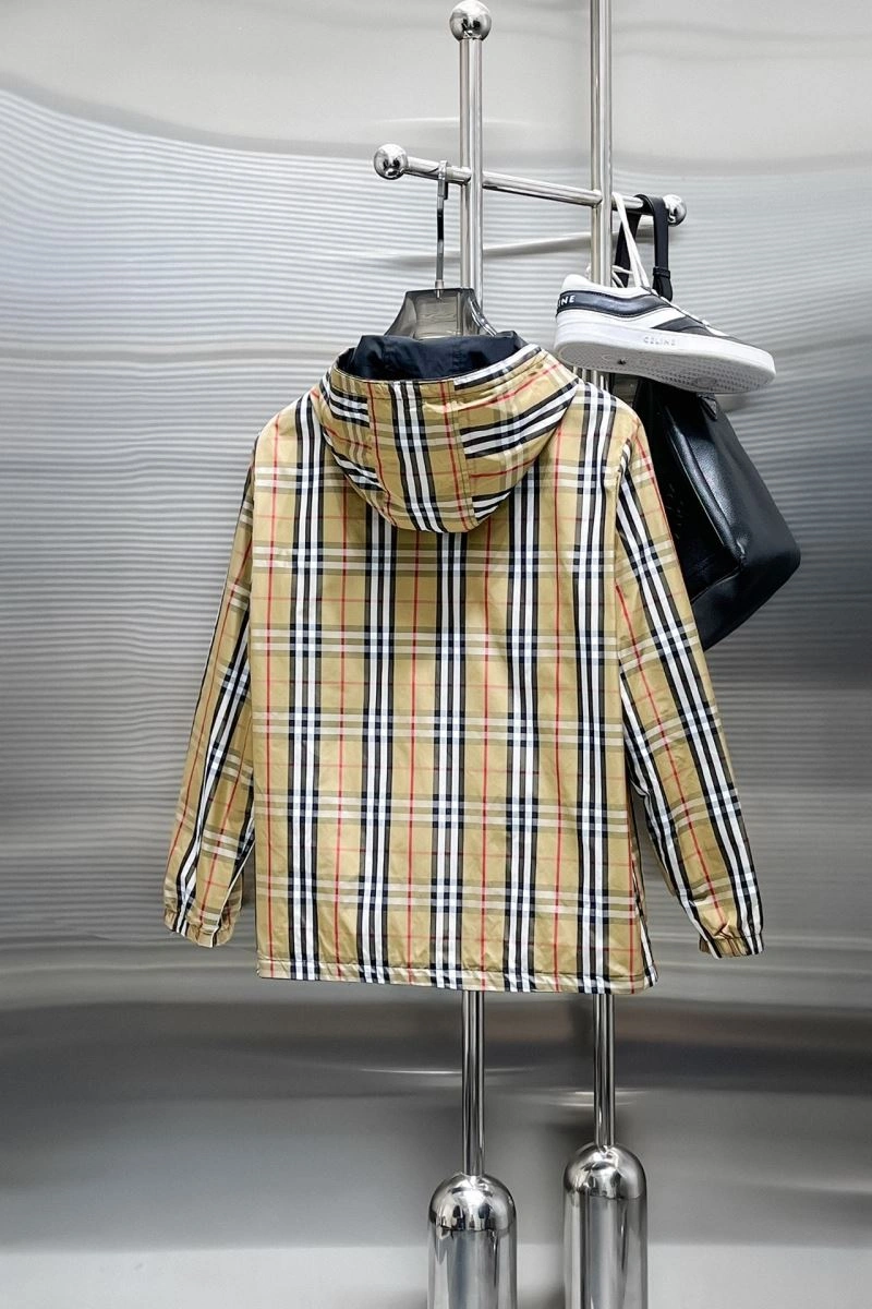 StreetReady Burberry Outwear 102735