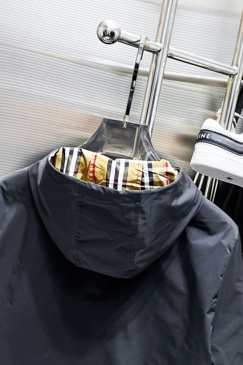 StreetReady Burberry Outwear 102735