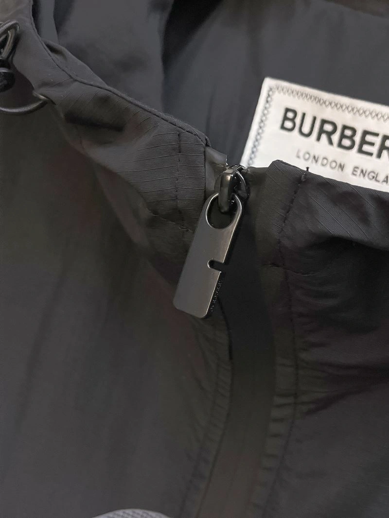 Sleek Burberry Outwear 102728