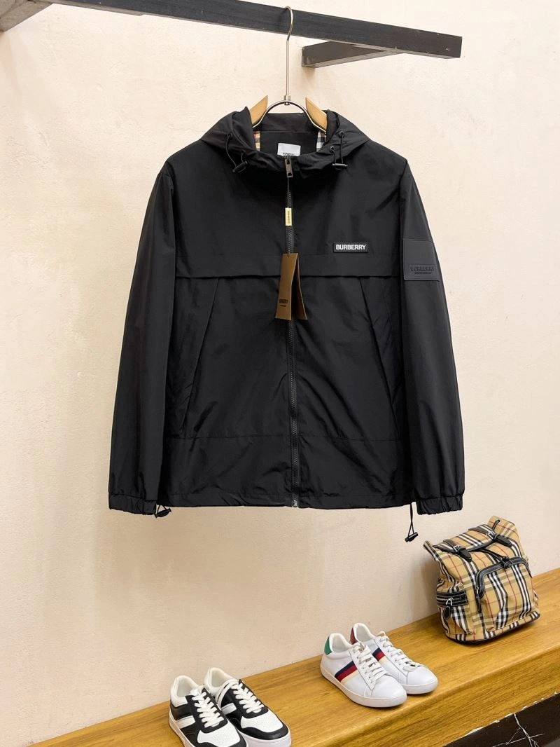 Burberry Outwear Youthful 102722