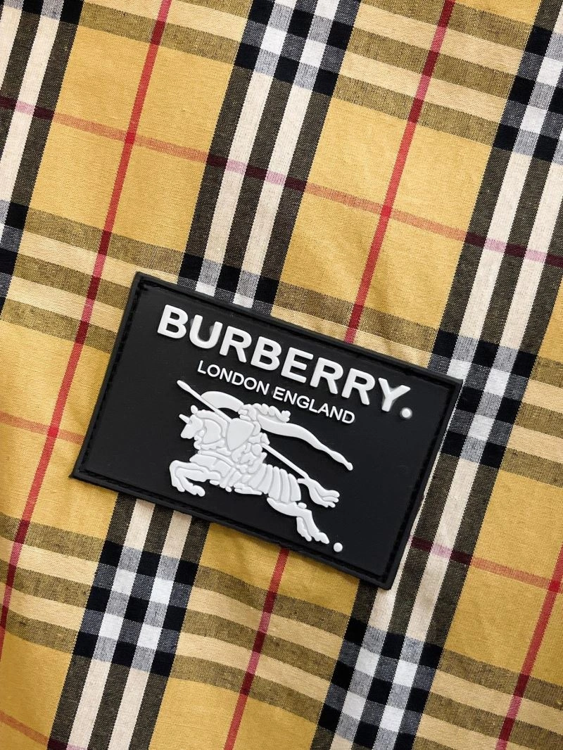 Elegant Burberry Outwear 102720