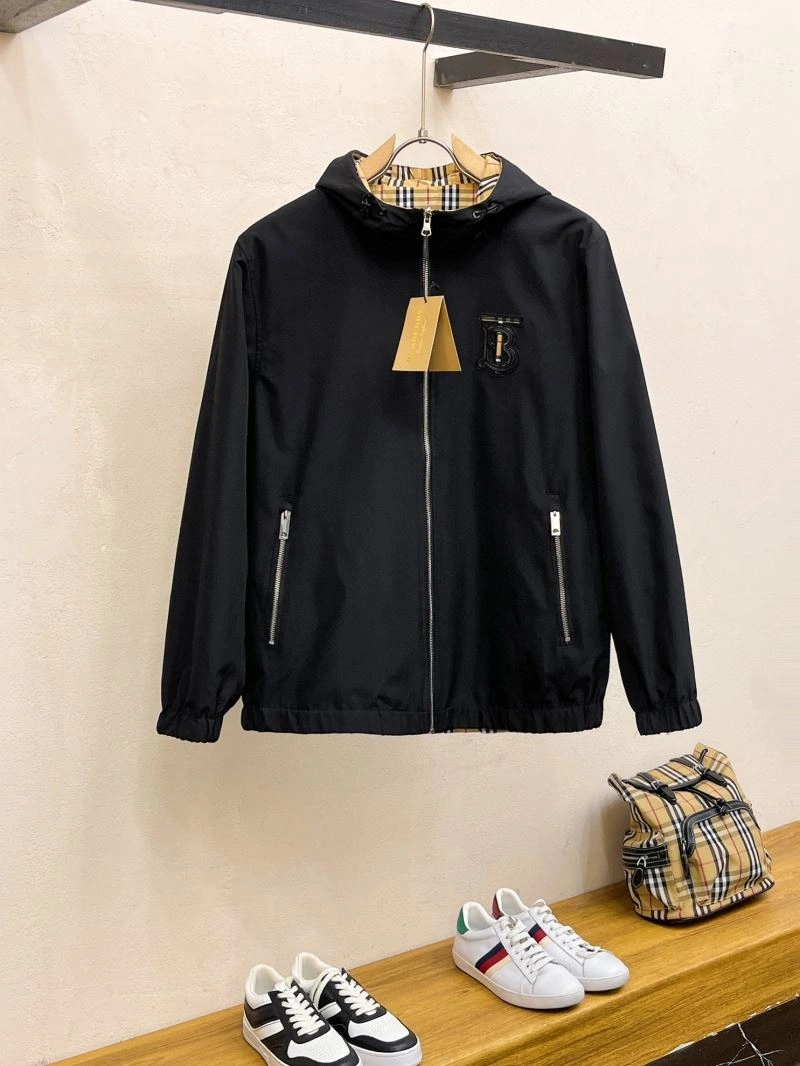 Elegant Burberry Outwear 102720