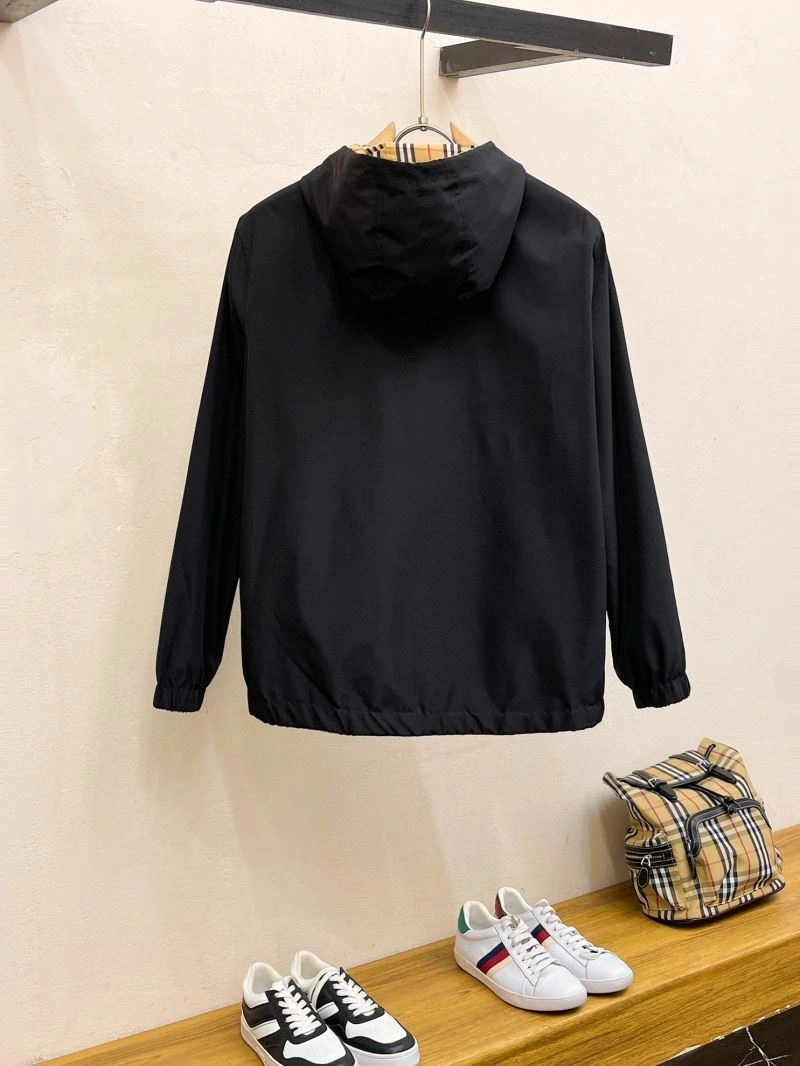 Elegant Burberry Outwear 102720