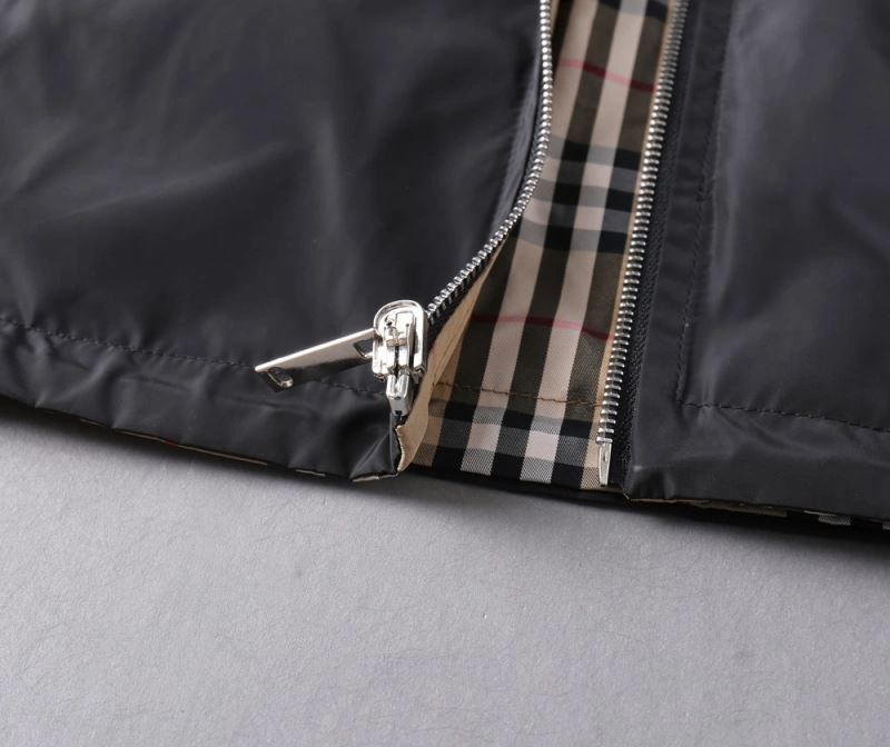 Upgraded Burberry Outwear 102711