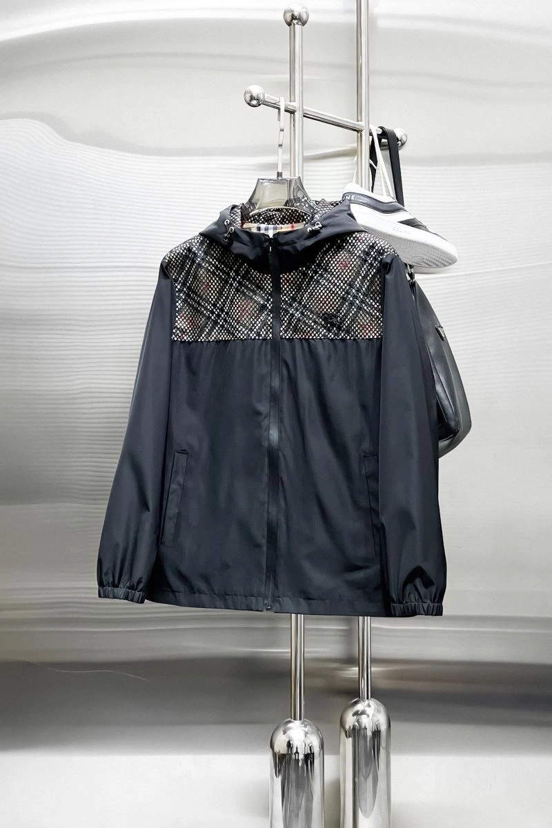 Burberry Outwear Sophisticated 102687