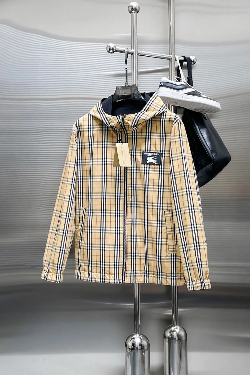 TravelReady Burberry Outwear 102760