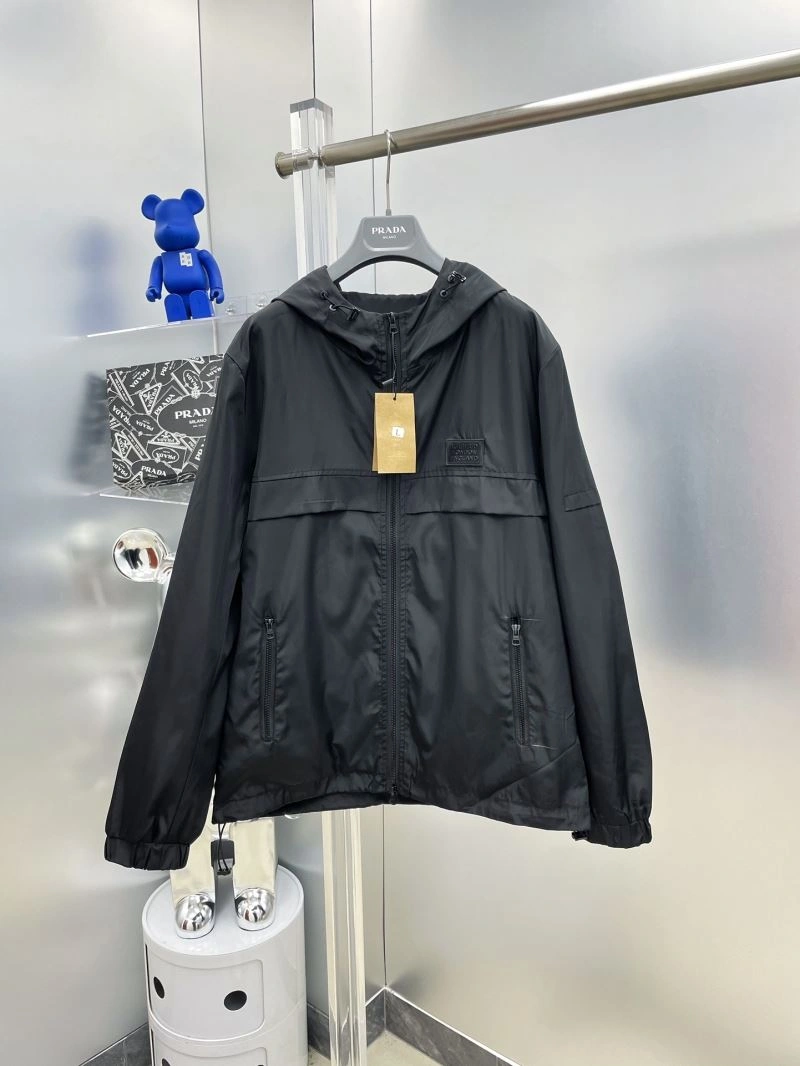 Practical Burberry Outwear 102670
