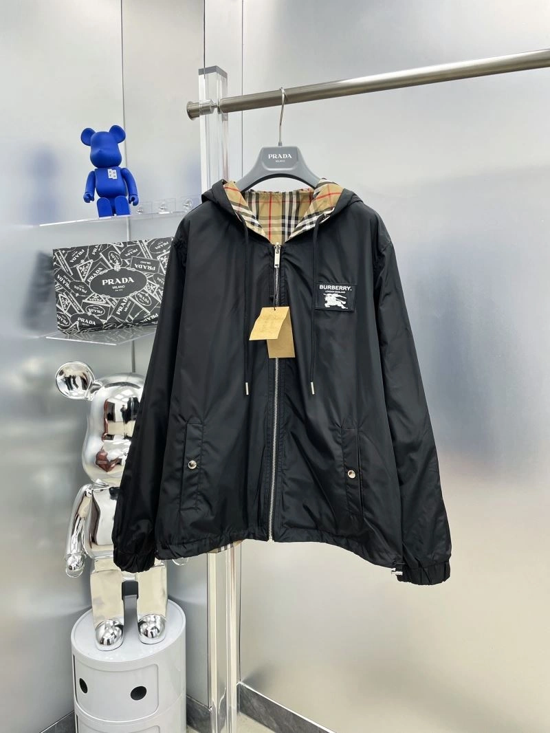 Burberry Outwear OnTrend 102672