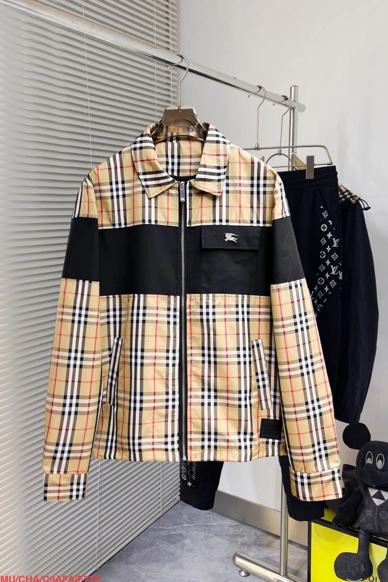 Trendsetting Burberry Outwear 102278