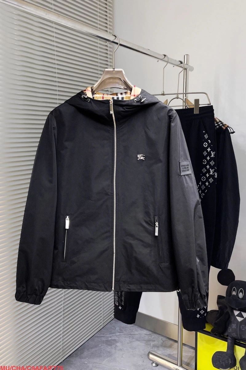 Youthful Burberry Outwear 102279