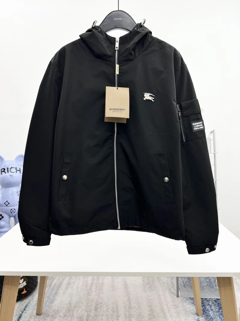 Attractive Burberry Outwear 102312